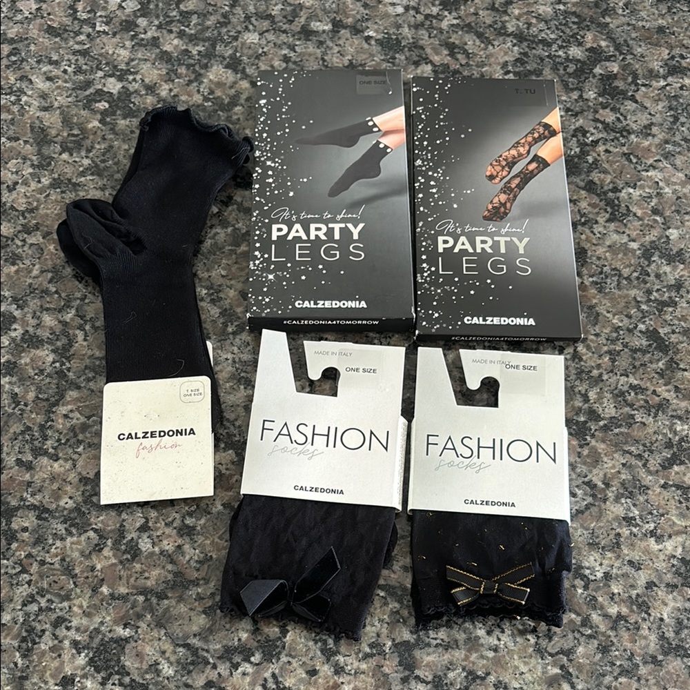5 sets of Caledonia Black Fashion Socks for women lace bows